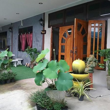 Sawang Guesthouse Ban Sawang Yai Exterior photo